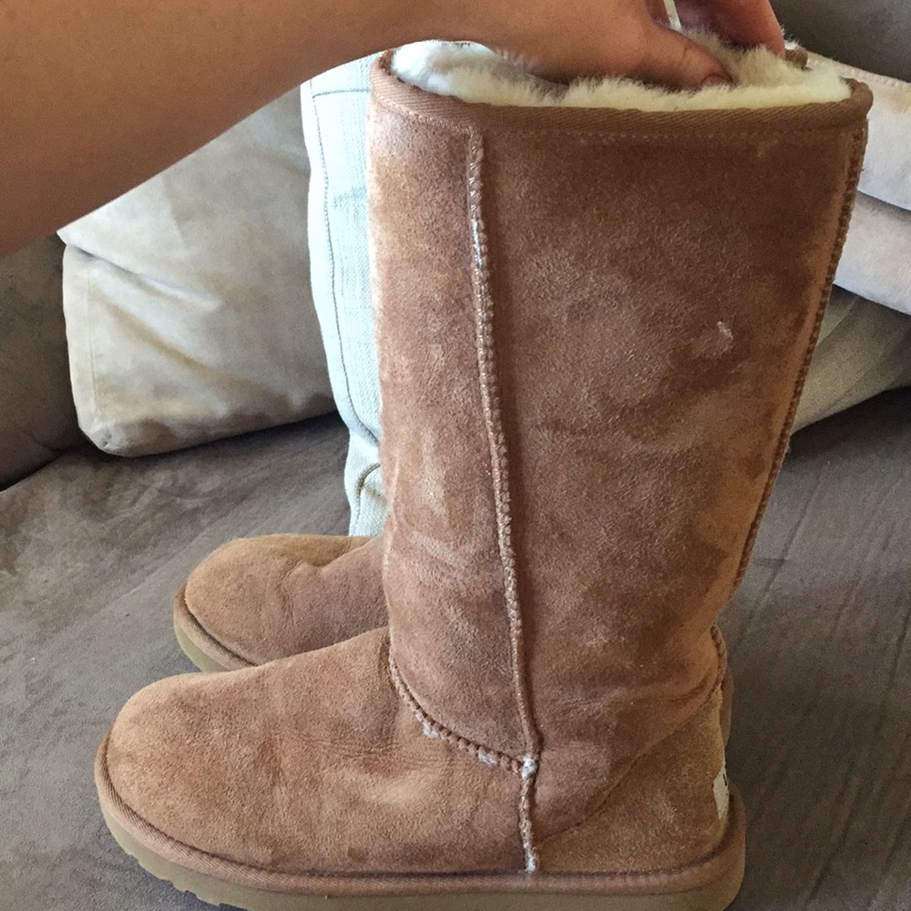 Womens Ugg boots size 7